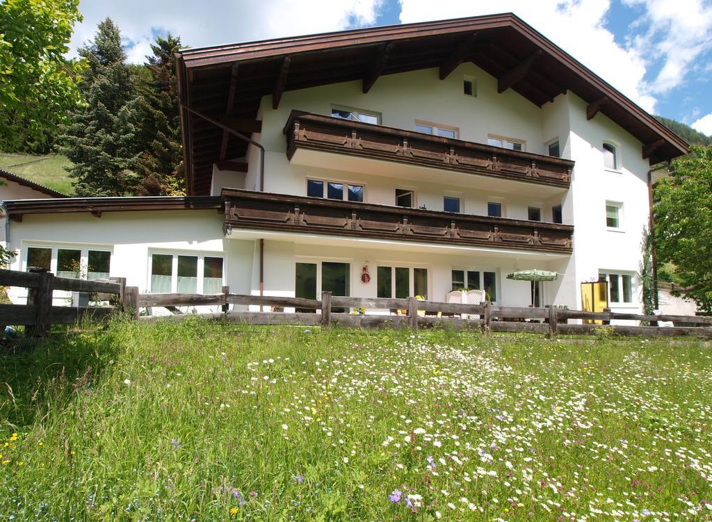 Ferienwohnung Mondial Neustift im Stubaital Eksteriør billede